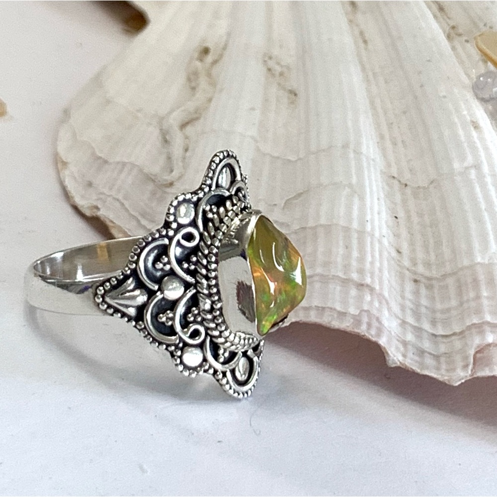 Natural Opal Sterling Silver Designed Ring - Picture 4 of 9